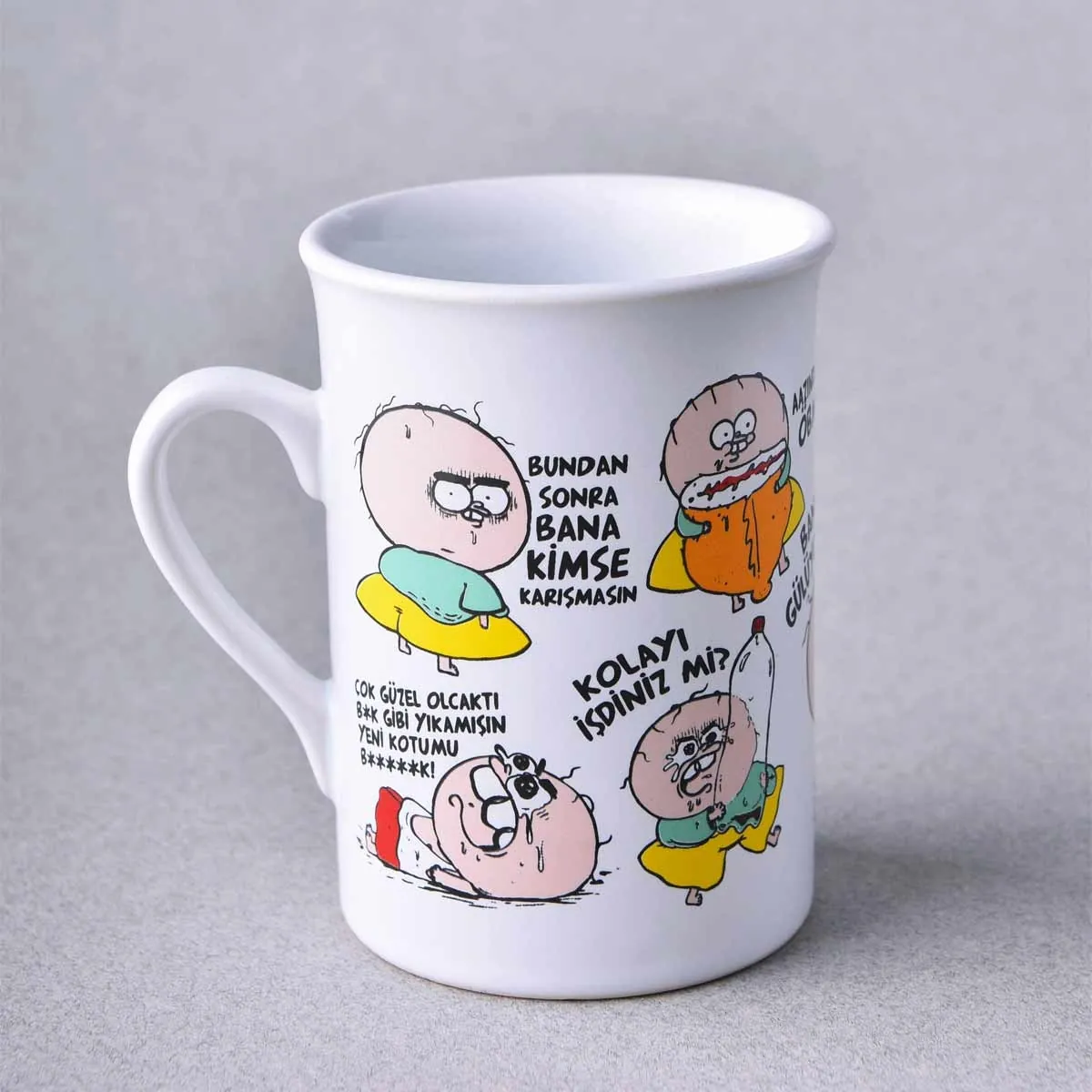 Beyaz seramik kupada konuşma balonlu karikatür baskı — Model 1007